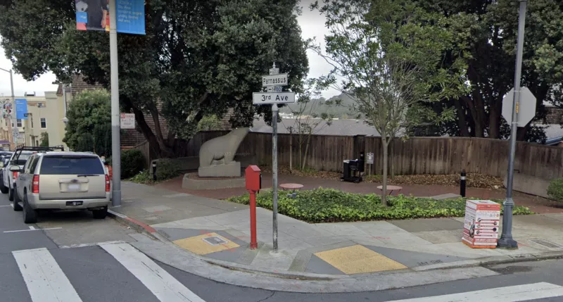 Parnassus and 3rd Ave Street sign